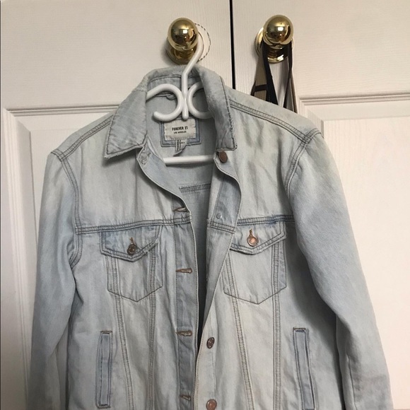 Light blue jean jacket - Picture 1 of 4